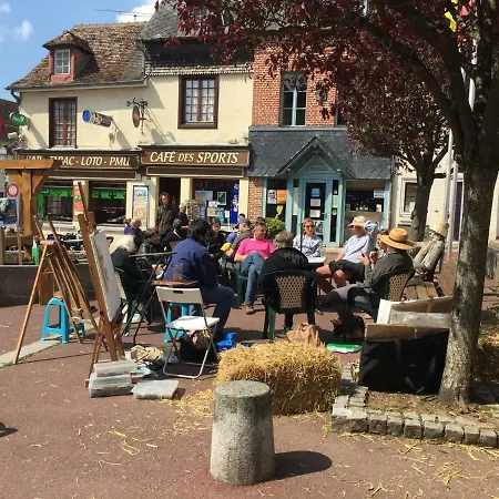 Maison De Village Sur La Route Du Cidre 펜션 *