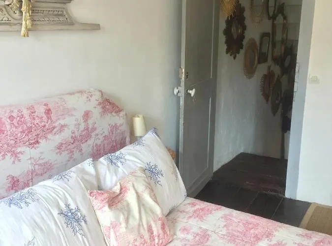 Holiday home Maison De Village Sur La Route Du Cidre *